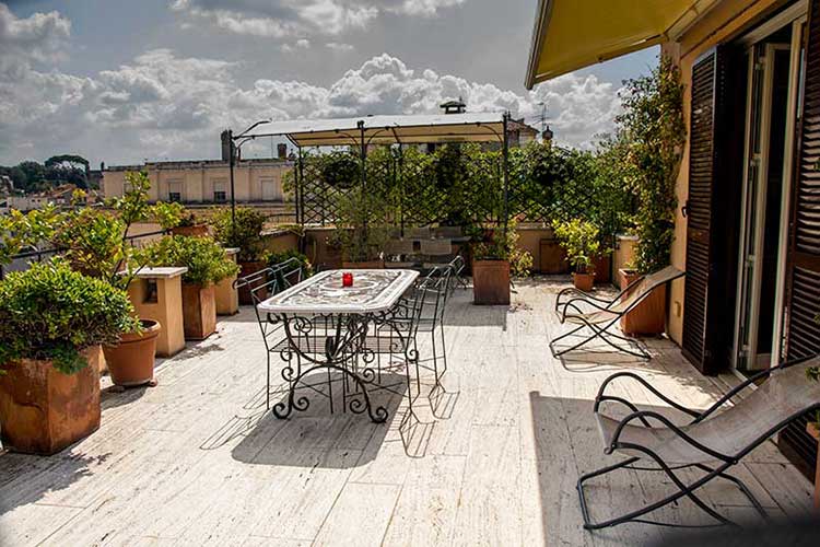 Ouy Rome Patio
