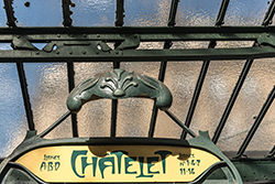 DSC_2865-850-ChateletMetroSign